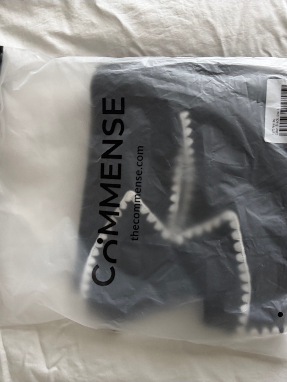 Commense Contrast Trim Sleeveless Knit Polo Vest White Scalloped Trim L NWT - Picture 8 of 9
